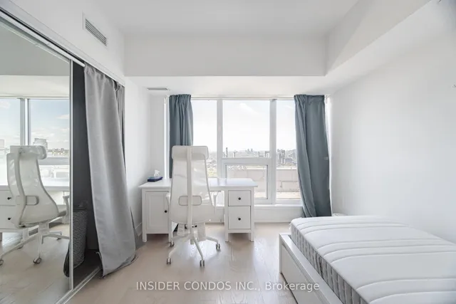 Additional image 17 of 955 Bay St Unit 2607