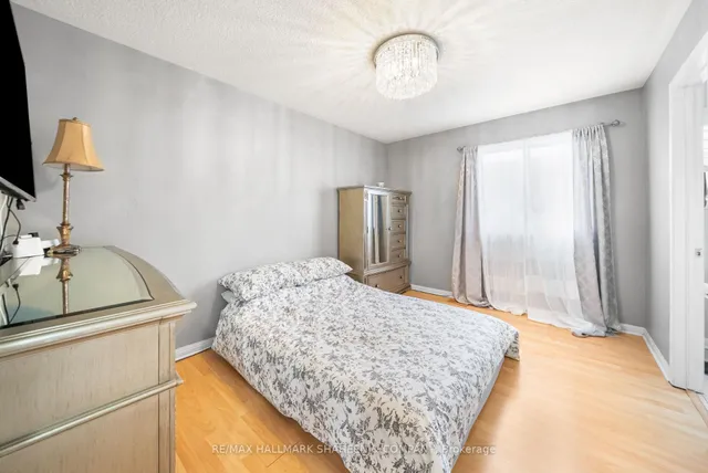 Additional image 26 of 32 Rowland St