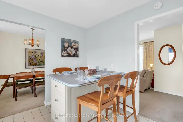 Additional image 17 of 140 Folkstone Cres