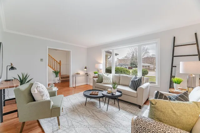 Additional image 10 of 204 Bousfield Cres