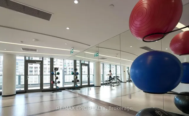 Additional image 42 of 11 Wellesley St Unit 909