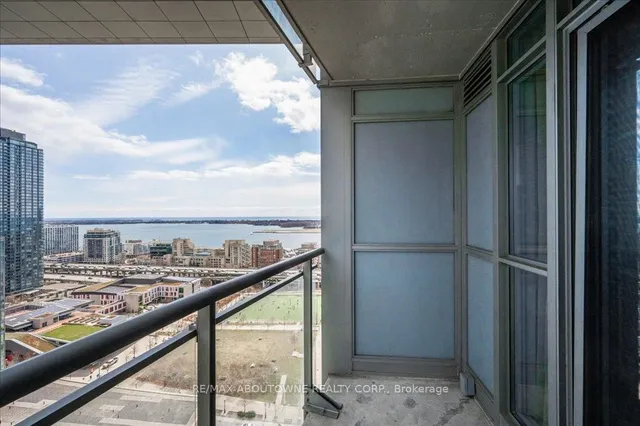 Additional image 18 of 21 Iceboat Terr Unit 2805