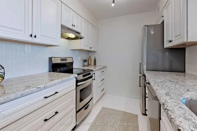 Additional image 6 of 50 Eglinton Ave Unit 1604