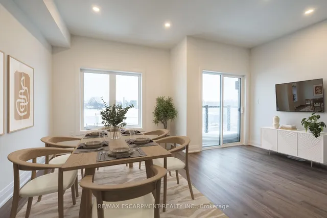 Additional image 20 of 18 Clear Valley Lane