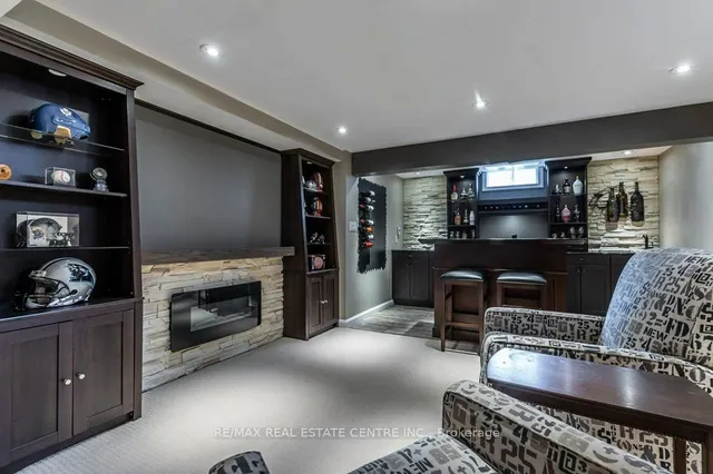 Additional image 38 of 46 Livingston Rd