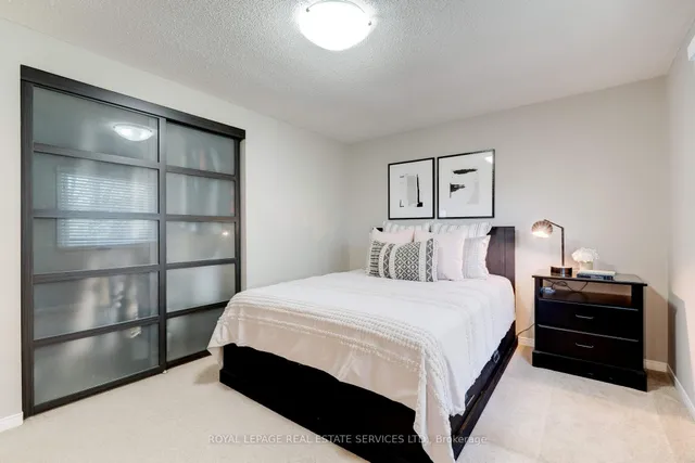 Additional image 27 of 2053 Deer Run Ave