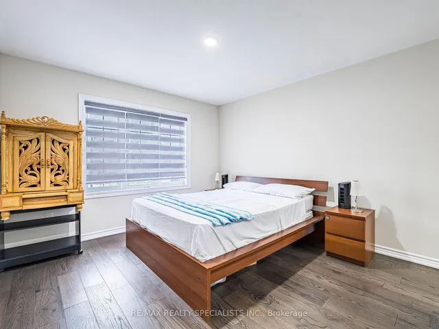 Additional image 22 of 23 Henry Moody Dr