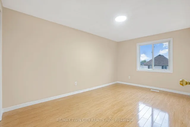 Additional image 26 of 74 Blue Lace Cres