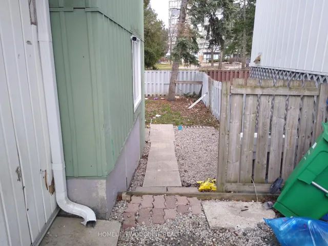Additional image 36 of 11 Helena Crt