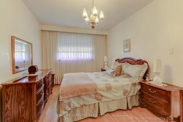 Additional image 19 of 77 Thwaite Ave