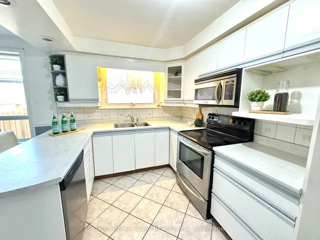 Additional image 8 of 7 Addington Cres