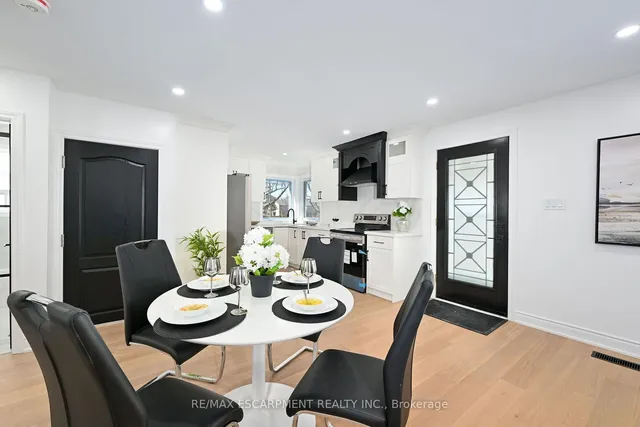 Additional image 18 of 812 Tenth Ave