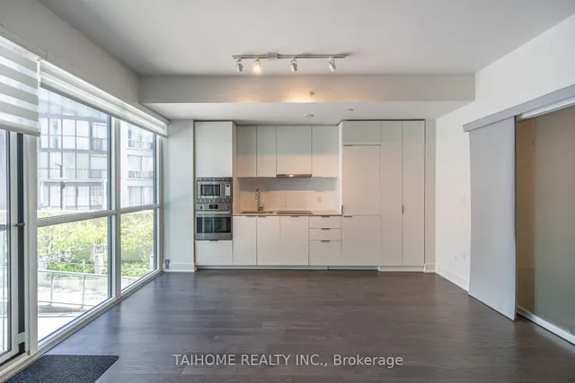 Additional image 5 of 955 Bay St Unit 307