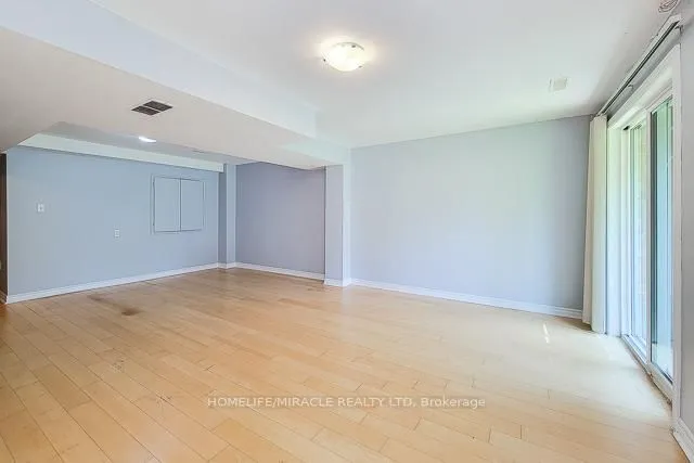 Additional image 42 of 77 Highgate Dr