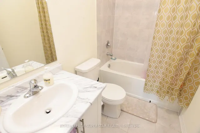 Additional image 19 of 94 Donald Ficht Cres