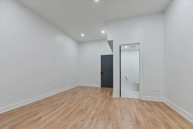 Additional image 33 of 354 Woodmount Ave