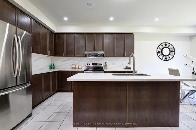 Additional image 13 of 436 Royal West Dr