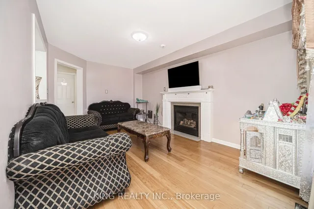 Additional image 13 of 24 Snow Leopard Crt