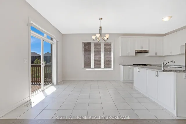 Additional image 15 of 19 Robarts Dr