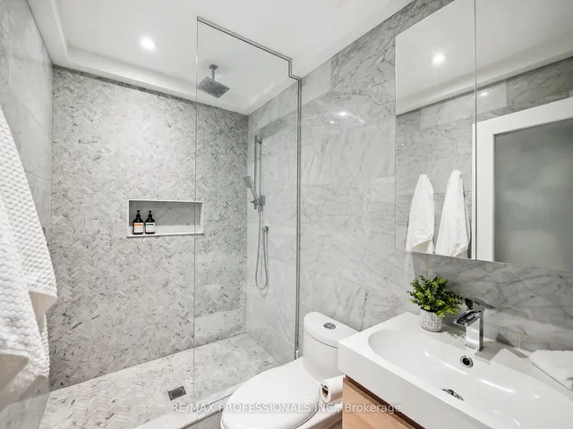 Additional image 32 of 137 Galley Ave