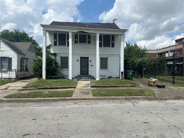 2821 Winbern St, Houston, TX 77004