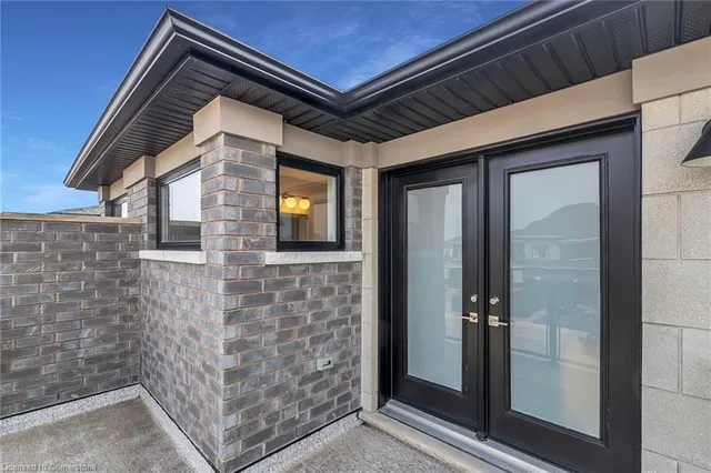 Additional image 17 of 114 Springvalley Cres