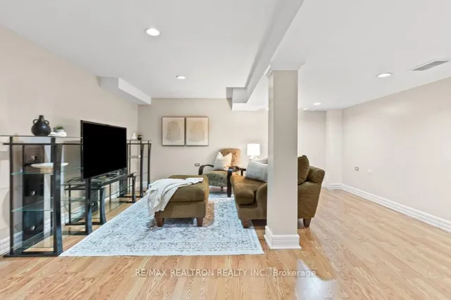 Additional image 23 of 31 Treeland Way Unit 16