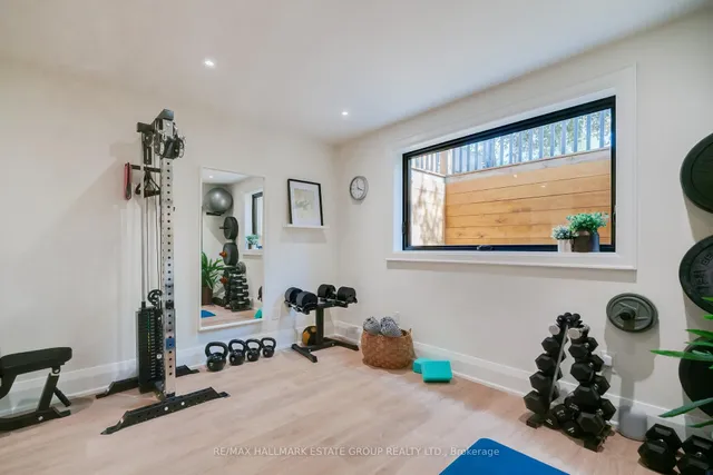 Additional image 42 of 7 Isleworth Ave