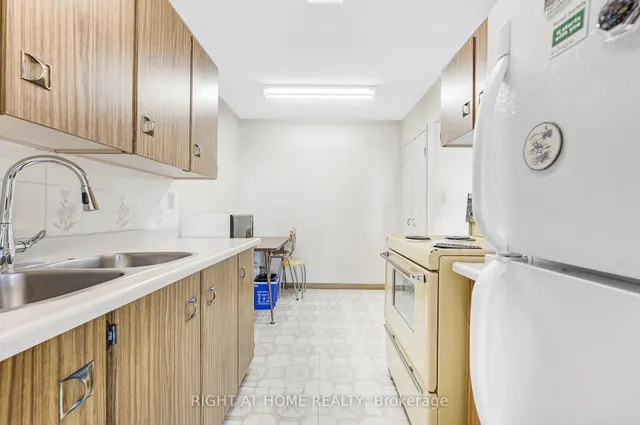 Additional image 11 of 1250 Bridletowne Circ Unit 901