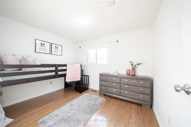 Additional image 20 of 132 Stillwater Cres