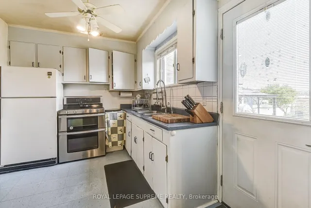 Additional image 15 of 66 Cartwright Ave