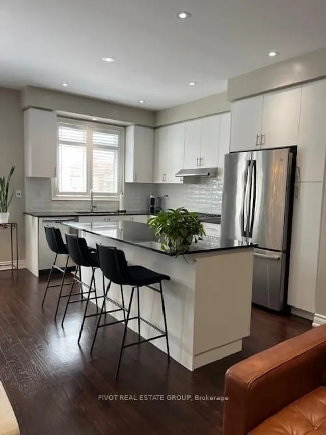 Additional image 15 of 1292 Clarriage Crt