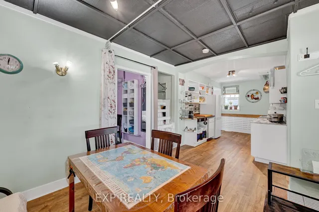 Additional image 8 of 82 Kehl St