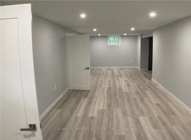 Additional image 20 of 89 Greeningdon Dr