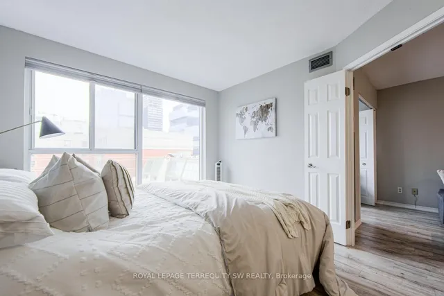 Additional image 16 of 222 The Esplanade Unit 933