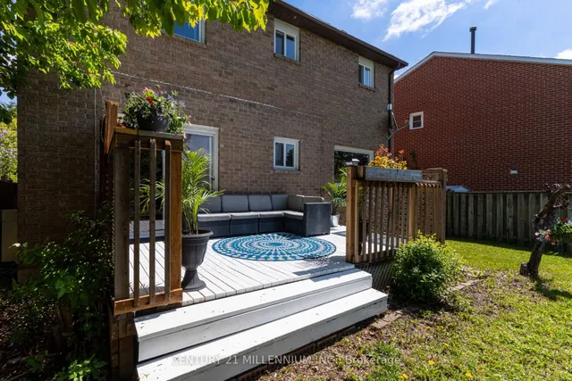 Additional image 36 of 56 Nuttall St