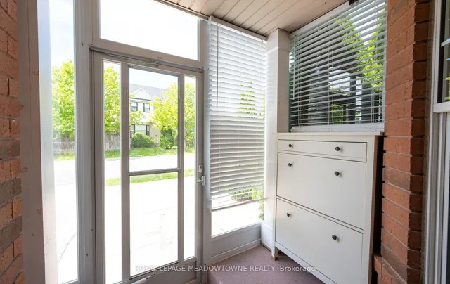 Additional image 4 of 634 Hamilton Cres