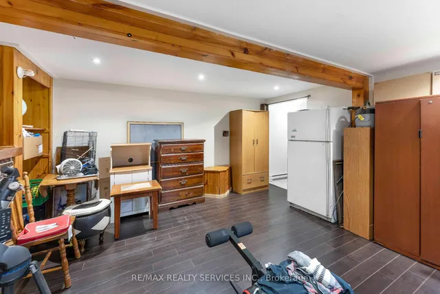 Additional image 23 of 8 Heatherside Crt