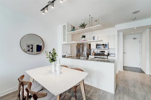 Additional image 10 of 10 Navy Wharf Crt Unit 2001