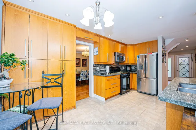 Additional image 16 of 62 Laurelcrest St