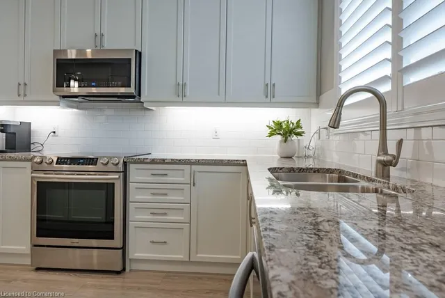 Additional image 10 of 2362 New St Unit 8