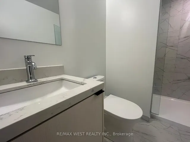 Additional image 16 of 252 Church St Unit 3802