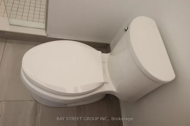 Additional image 18 of 543 Richmond St Unit 814