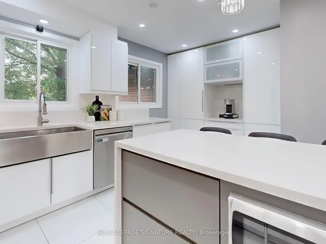 Additional image 15 of 152 Homestead Rd Unit 17