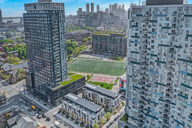 Additional image 33 of 736 Dundas St Unit PH2