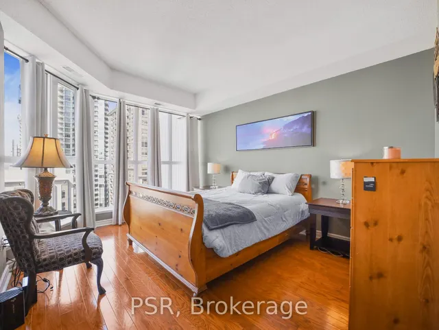 Additional image 28 of 67 Caroline St Unit 17D