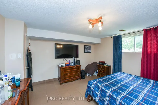 Additional image 29 of 43 Marchbank Cres