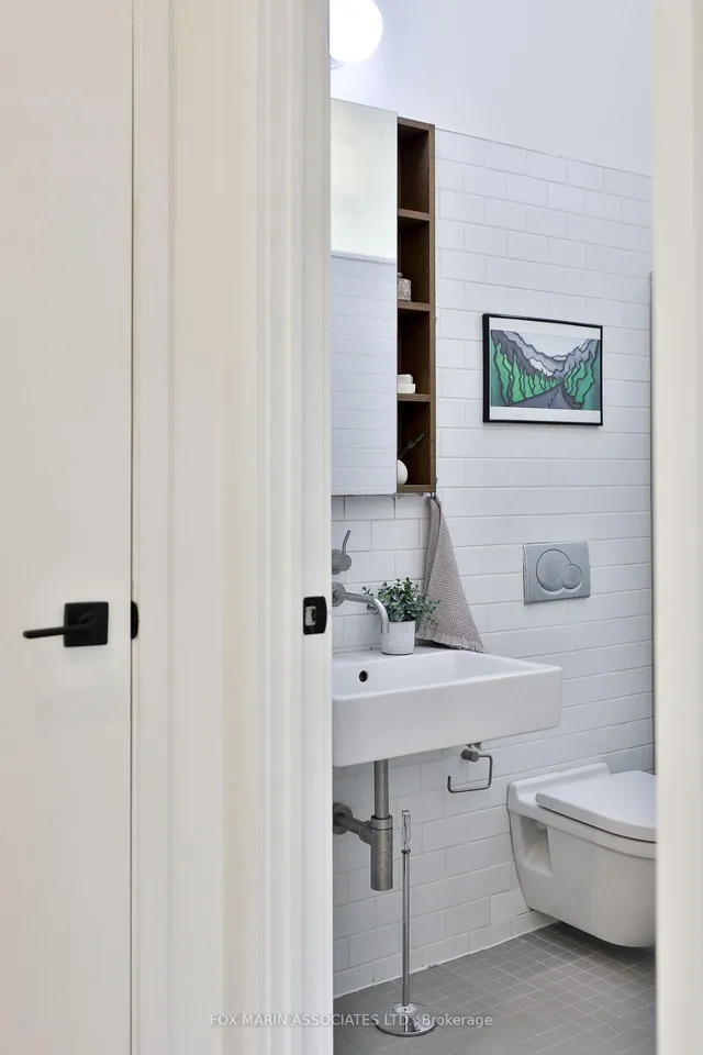 Additional image 36 of 34 Claremont St Unit 106