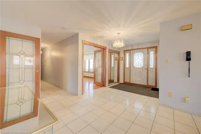 Additional image 7 of 9 Stonecliff Crt