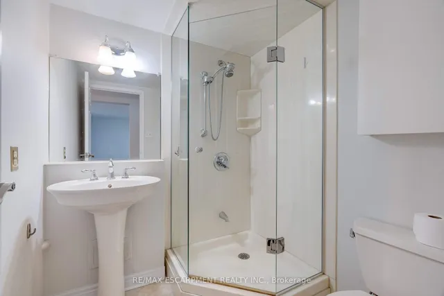 Additional image 24 of 5280 Lakeshore Rd Unit 205